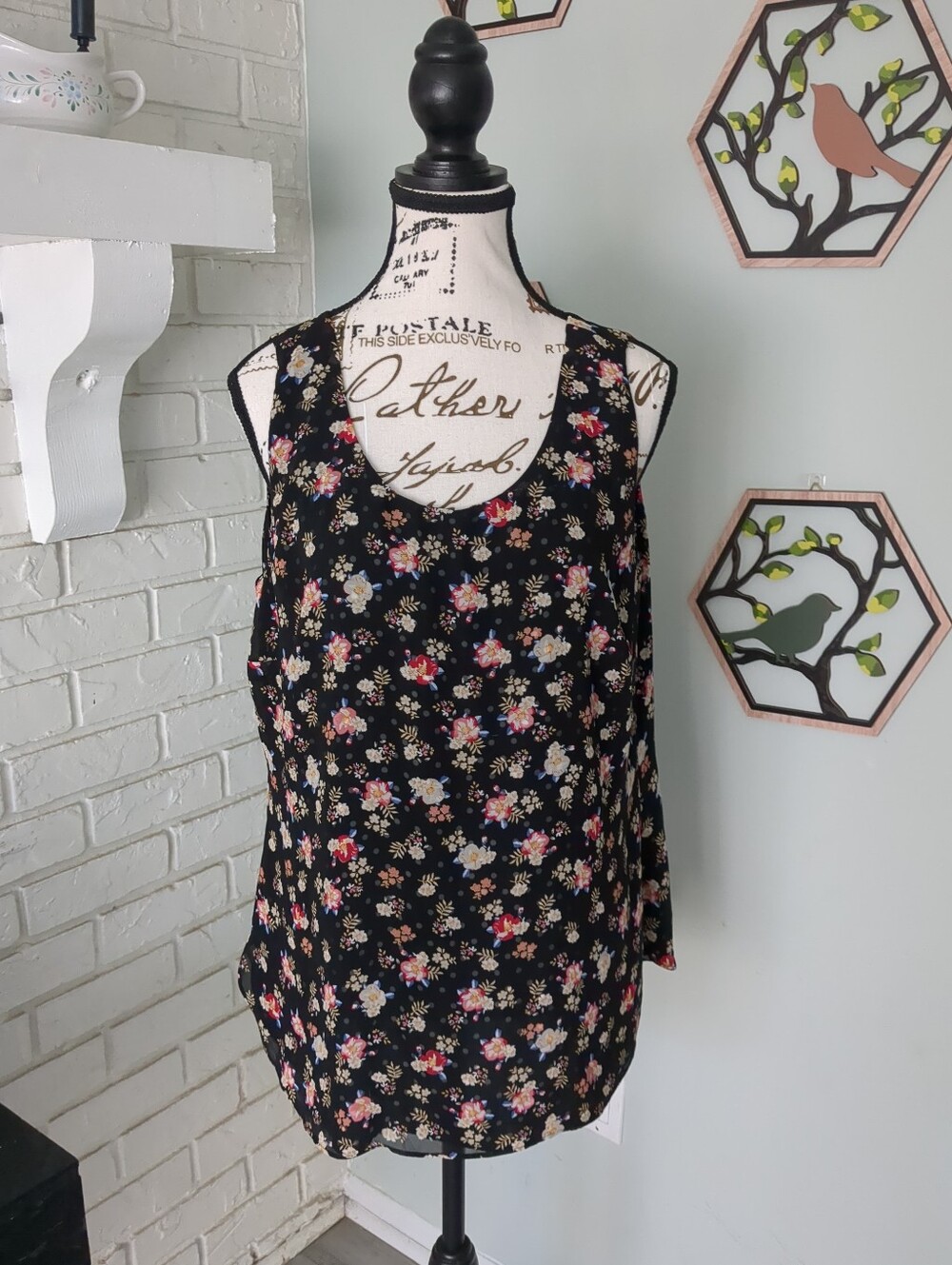**3/$10** Chico's Reversible Top Size 1 (Medium)